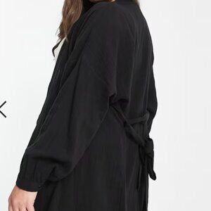 ASOS DESIGN Curve bell sleeve beach kimono in black gauze